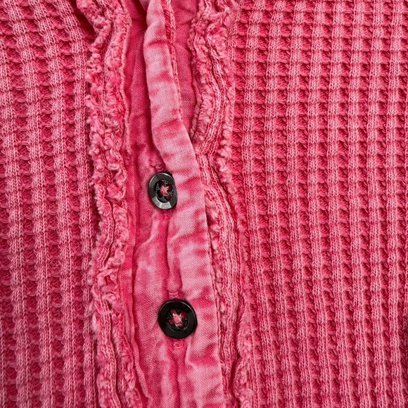 Dylan Shirt Womens Medium Pink Waffle Knit Henley Raw Hem Coquette Grunge Y2K - Picture 6 of 10